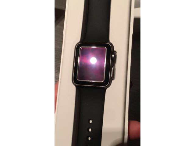 Vendo Apple Watch 38 mm nero siderale ancora in garanzia e con assicurazione, pari a nuovo