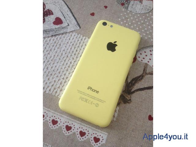 iPhone 5c giallo