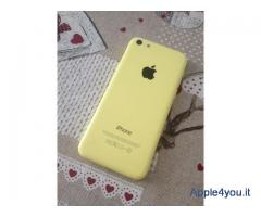 iPhone 5c giallo