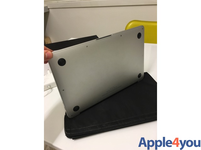 MacBook Air fine 2010 11'' usato batteria nuova